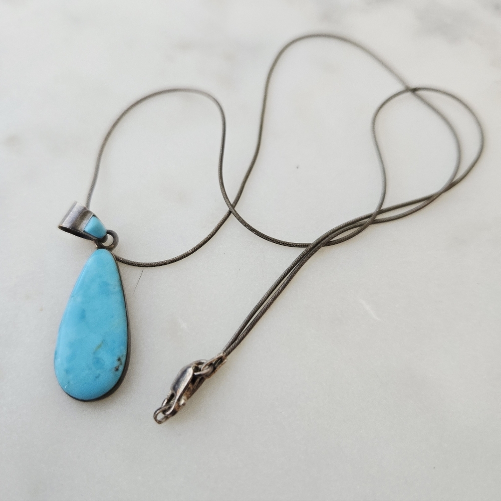Turquoise Teardrop Pendant Necklace Made In The PHILIPINES ( NOT NA ) 925